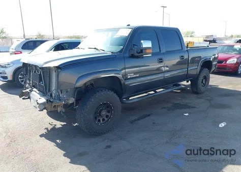 2004 Chevrolet Silverado 2500Hd Lt z USA, uszkodzony, nr VIN 1GCHK232X4F190480